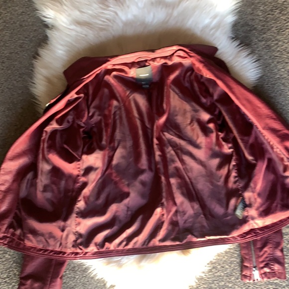 NWT Burgundy Vegan Leather Moto Jacket - Picture 6 of 10
